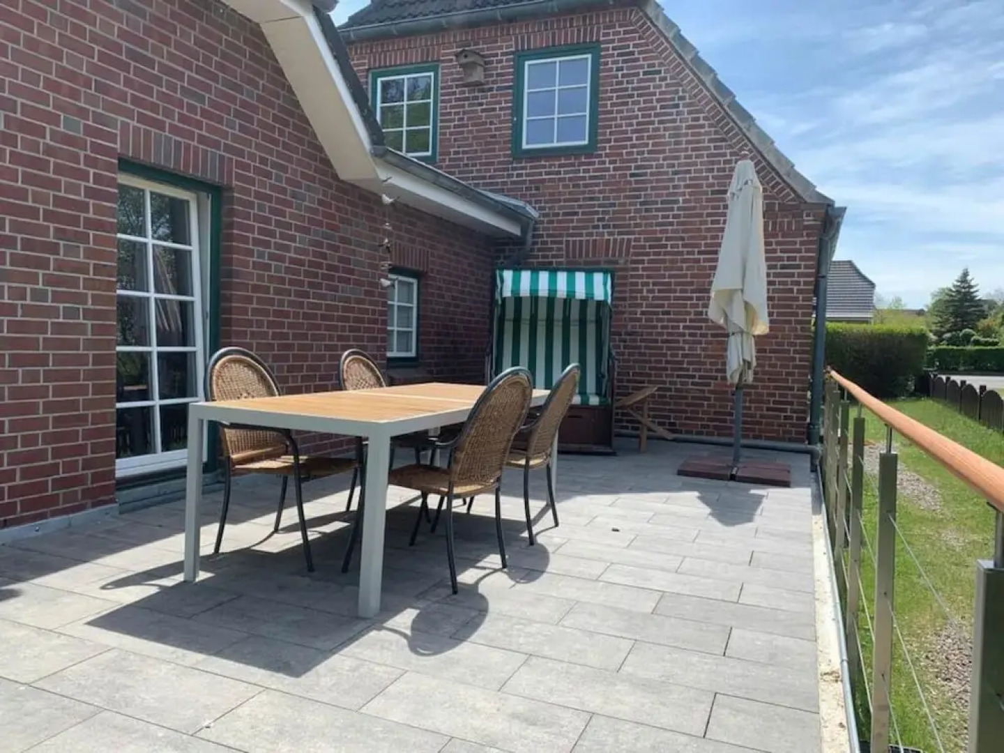 "luv With Shed" in House Smaswai 10