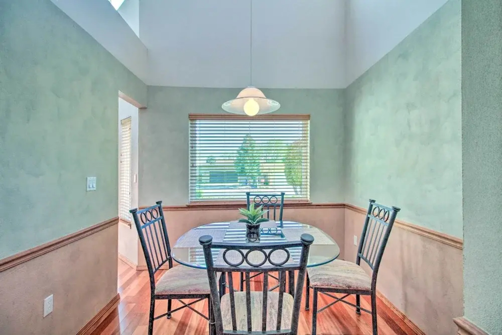 'casa Especial' Family Retreat w/ Pool Table!