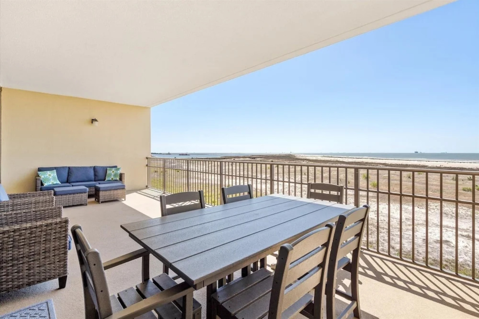 Beach Bum - Holiday Isle #407 3 Bedroom Condo by RedAwning