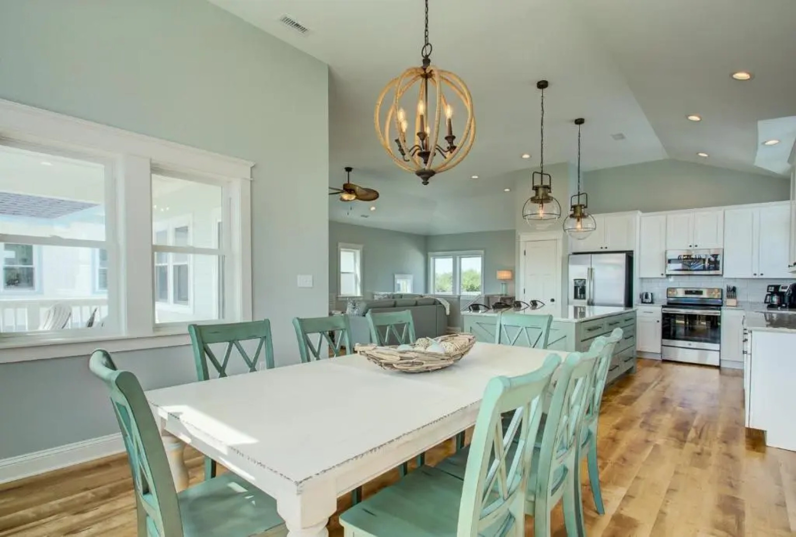 4056 - Tight Lines & Tan Lines