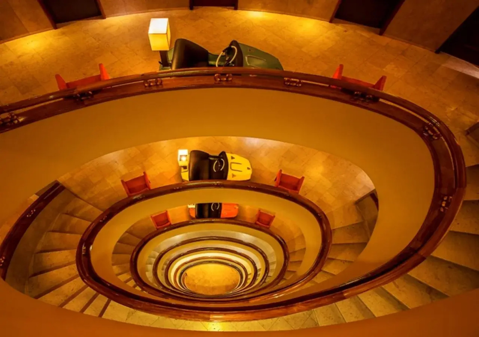 Pão de Açúcar – Vintage Bumper Car Hotel