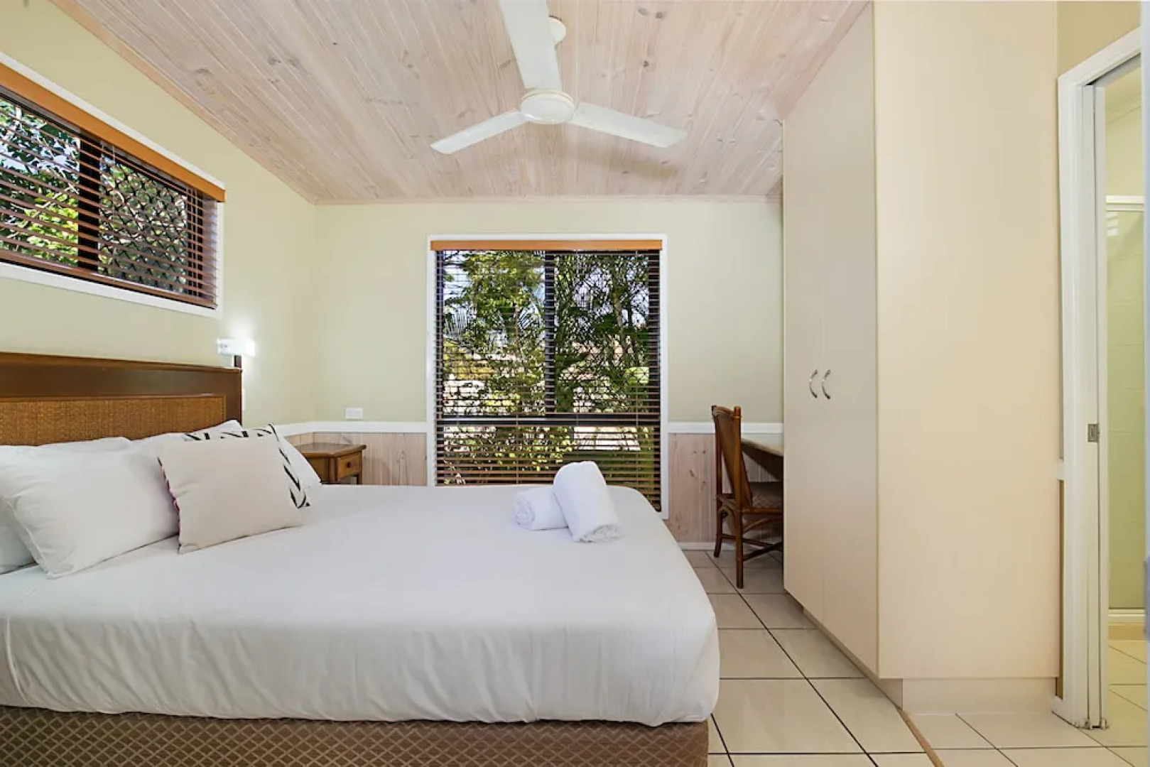 South Gladstone Motel