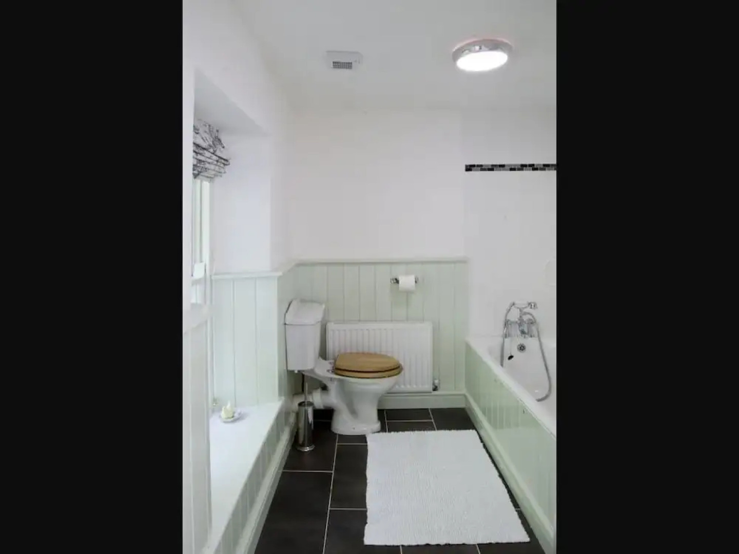 Bronfelin & Troed-y-rhiw Holiday Cottages