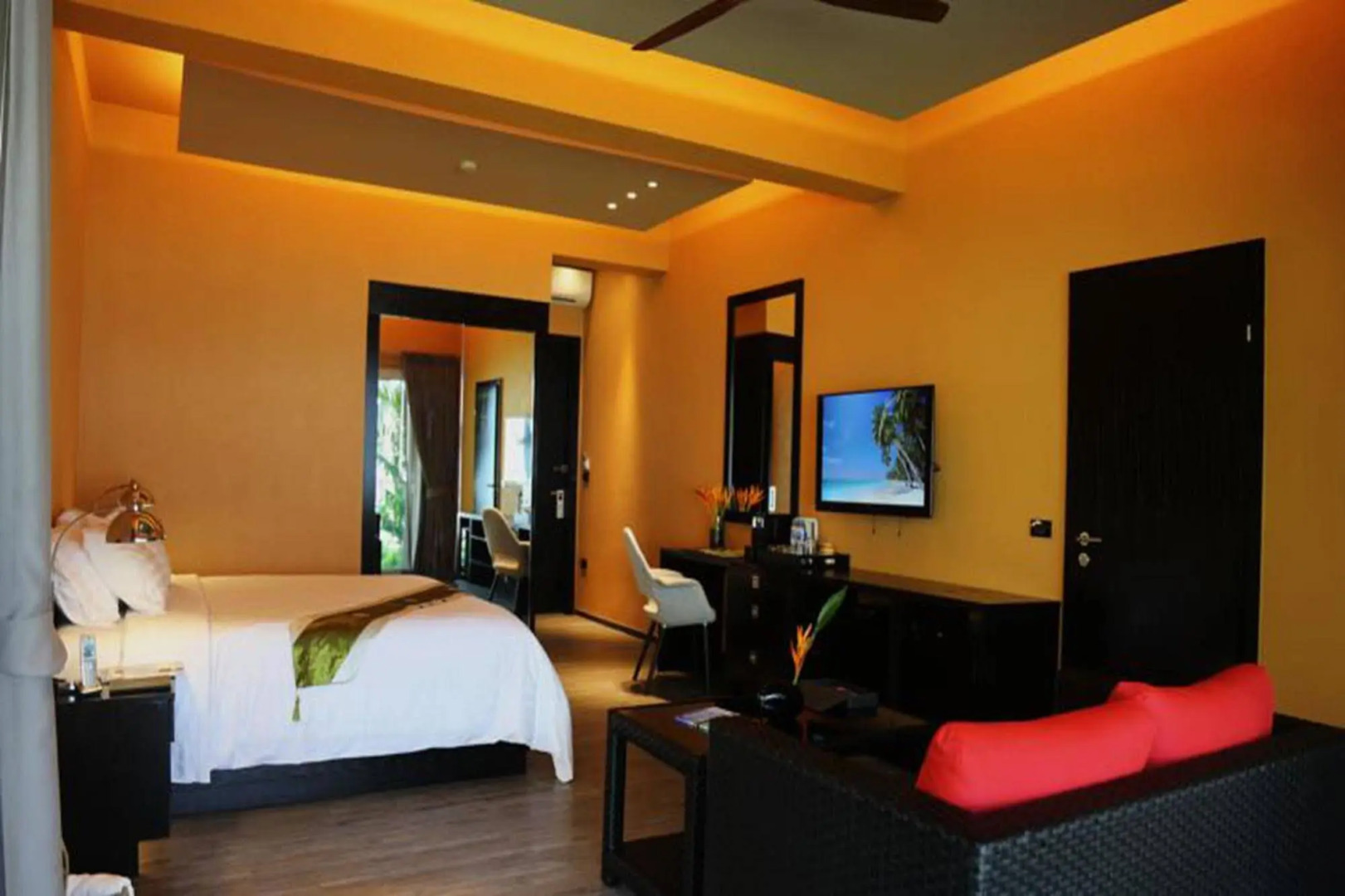 Peninsula Beach Resort