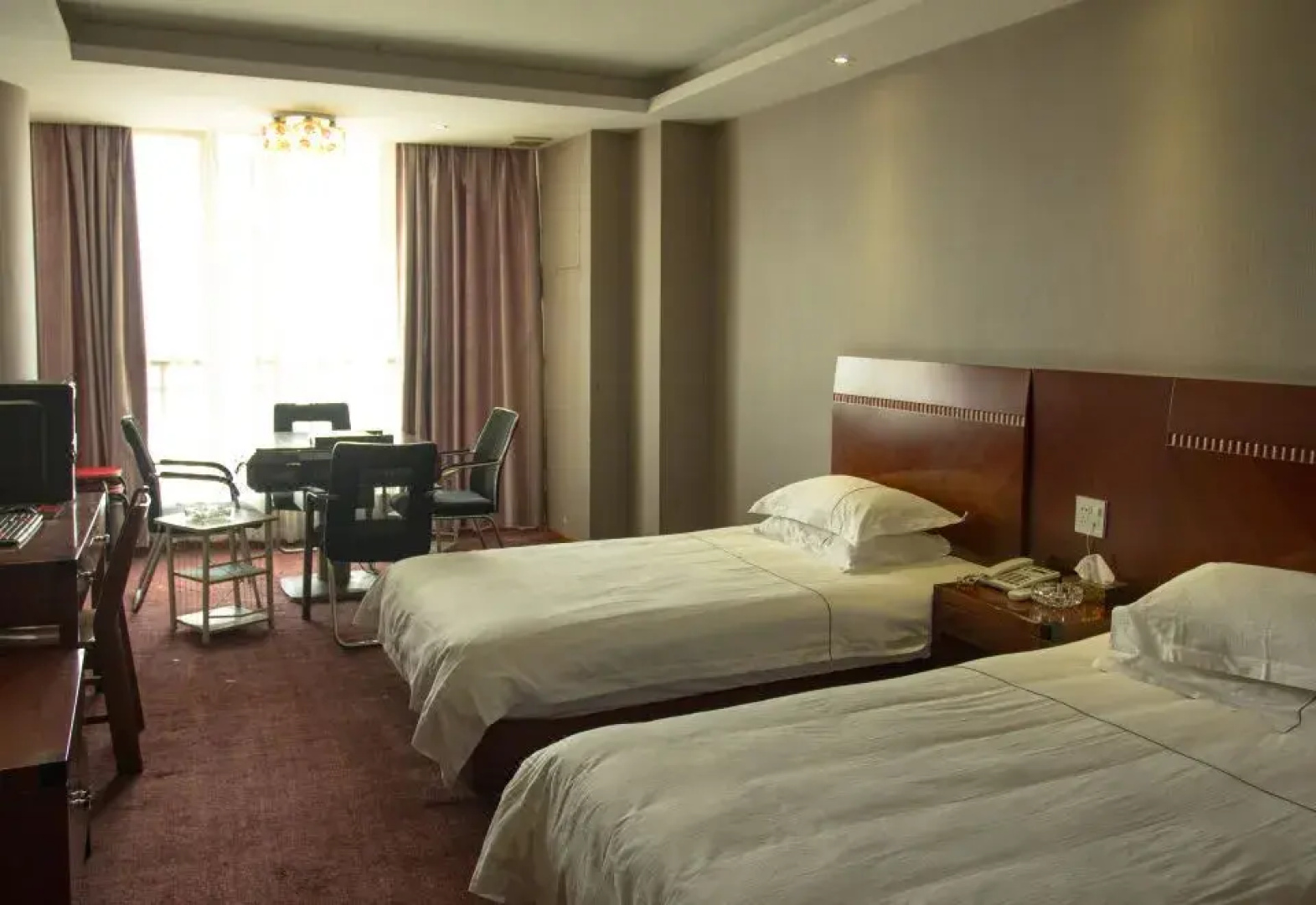 Jialun Gainian Hotel