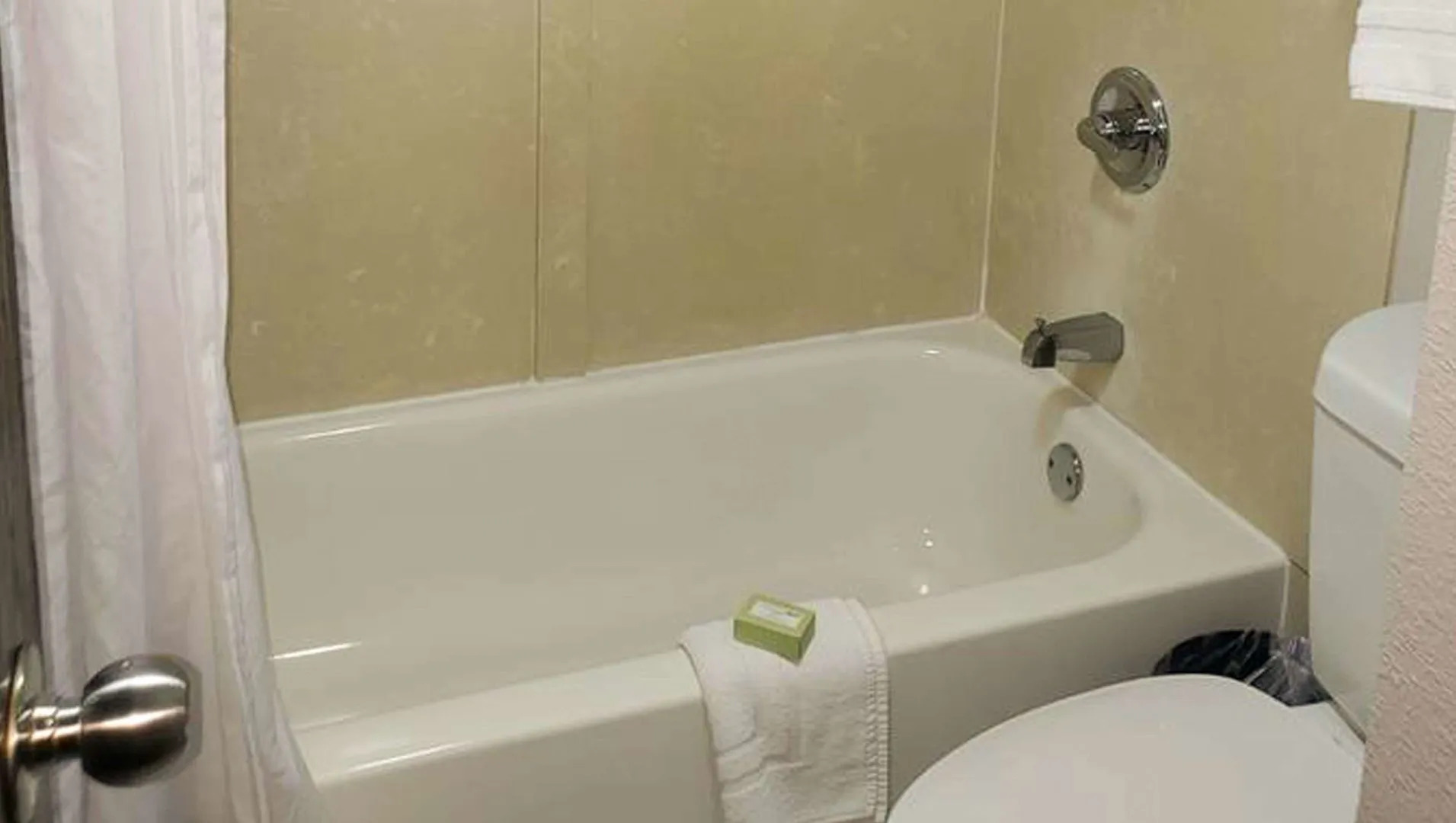 The Alexis Inn & Suites - Nashville Airport