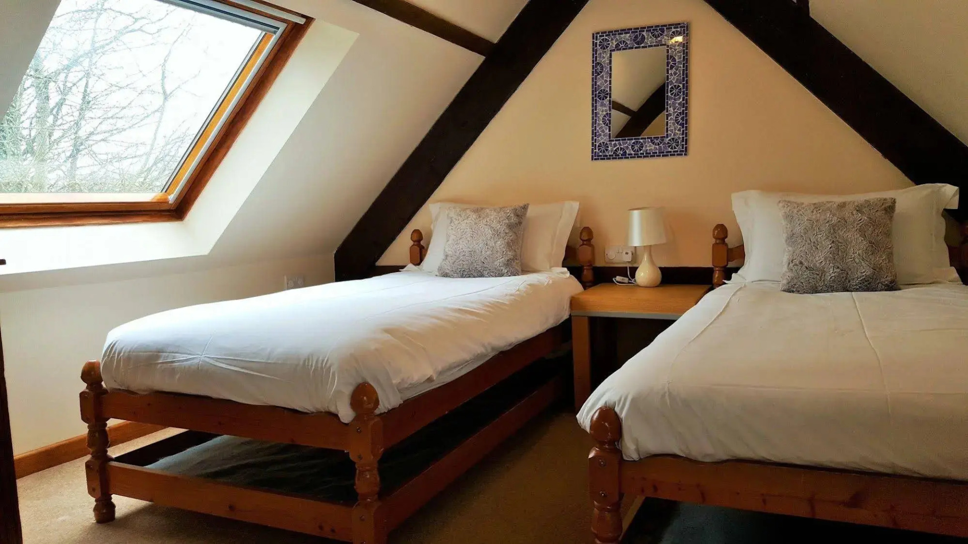 Nant yr Onnen B&B and Ysgubor Holiday Cottage