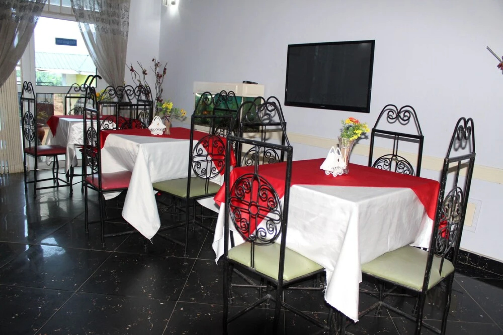 Gorsben Royal Lodge Hotel