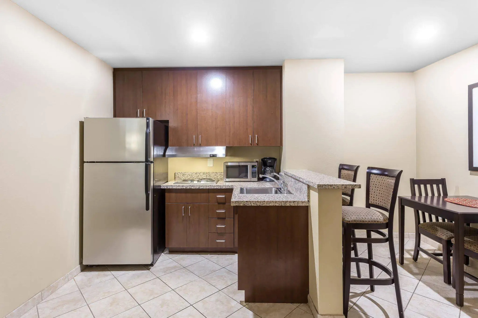 Comfort Suites Charleston West Ashley