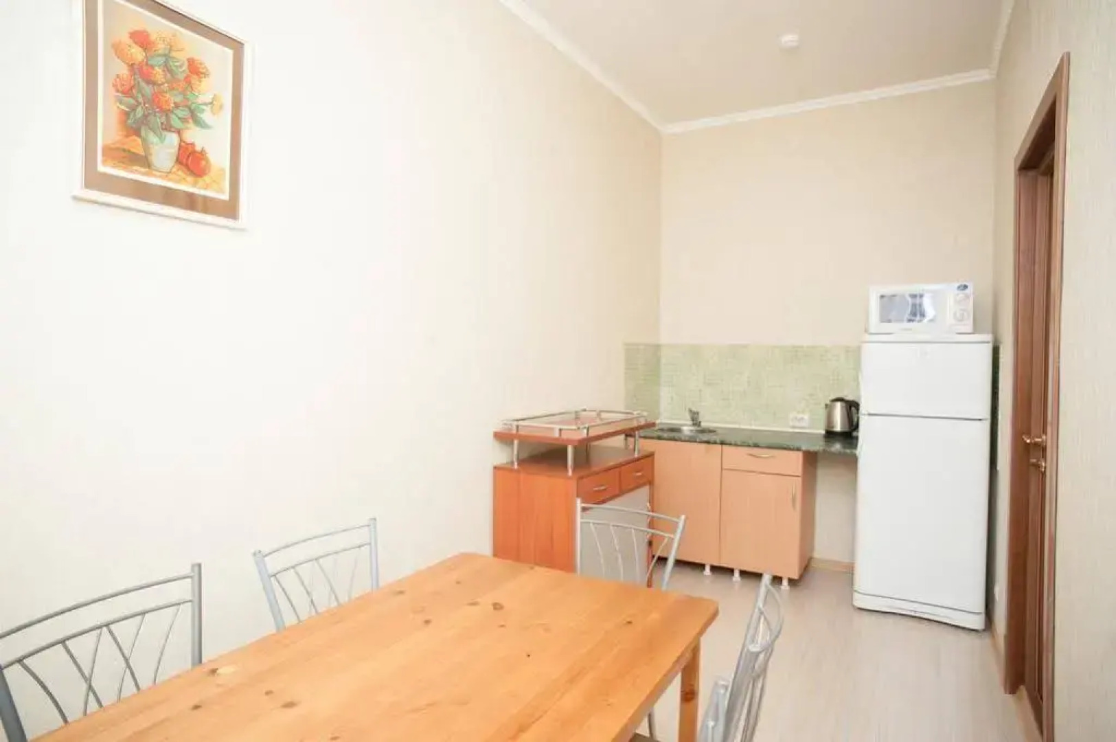 MINIMA Красные ворота