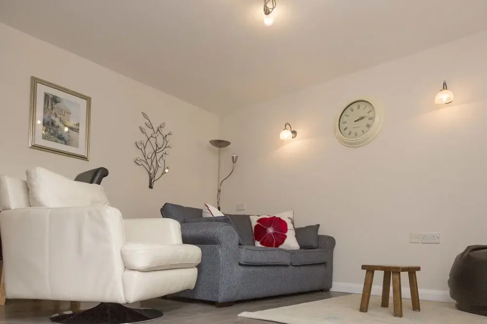 The Pines at Eastleigh - 3 Cottages