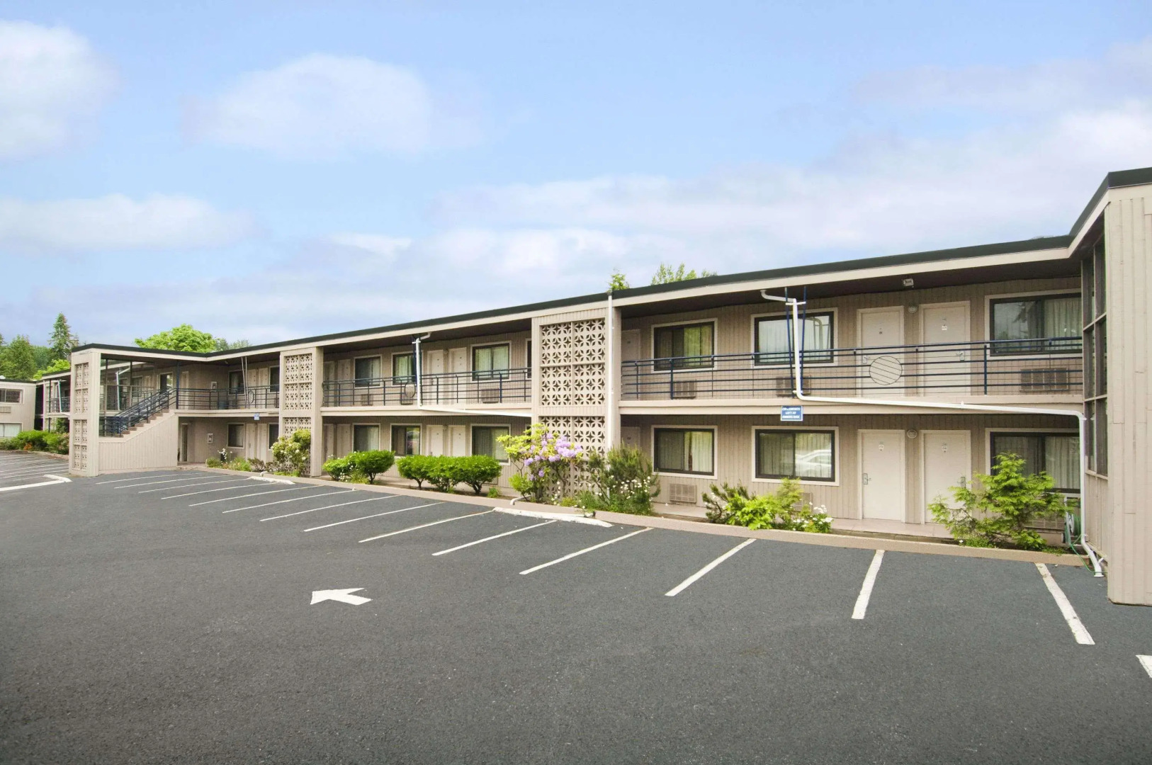 Lions Gate Travelodge