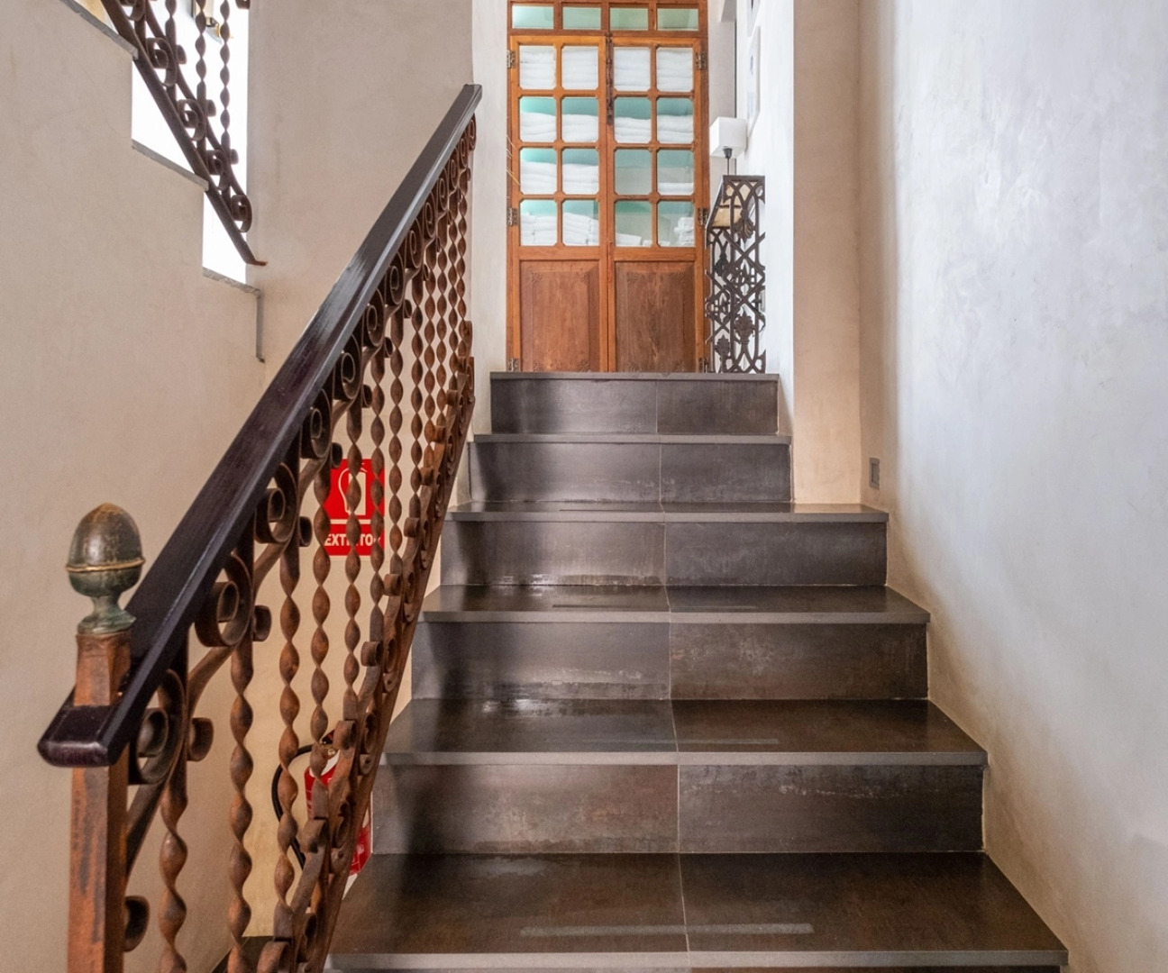 Boutique Hotel V-by Grupo Tribu