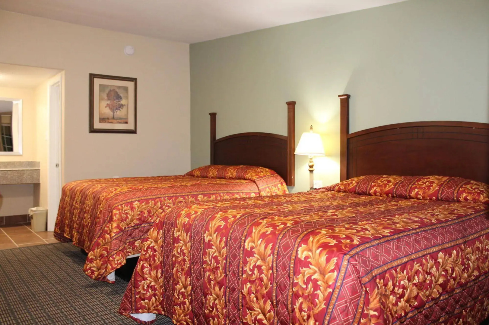 American Inn & Suites