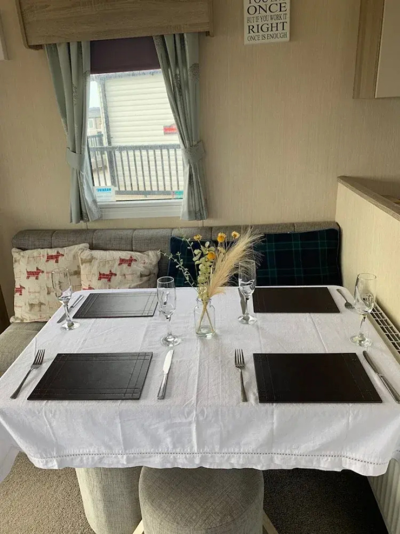 Seaside Retreat - Golspie Cabin