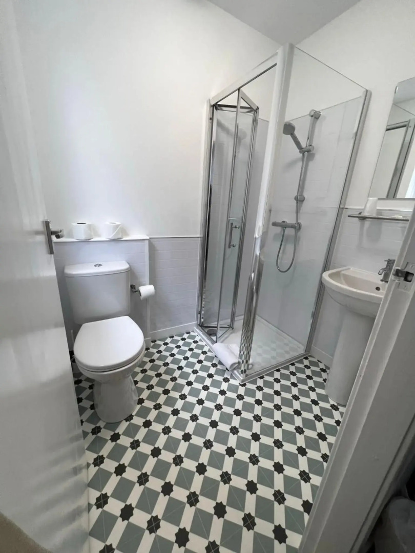 The Georgian Hollies