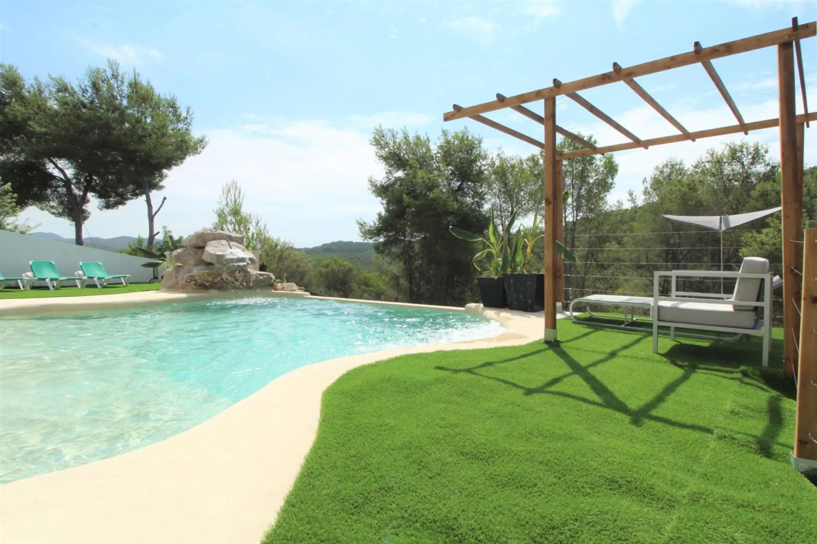 Villa Paradise , playa climatizada y privada a 10 minutos de Sitges