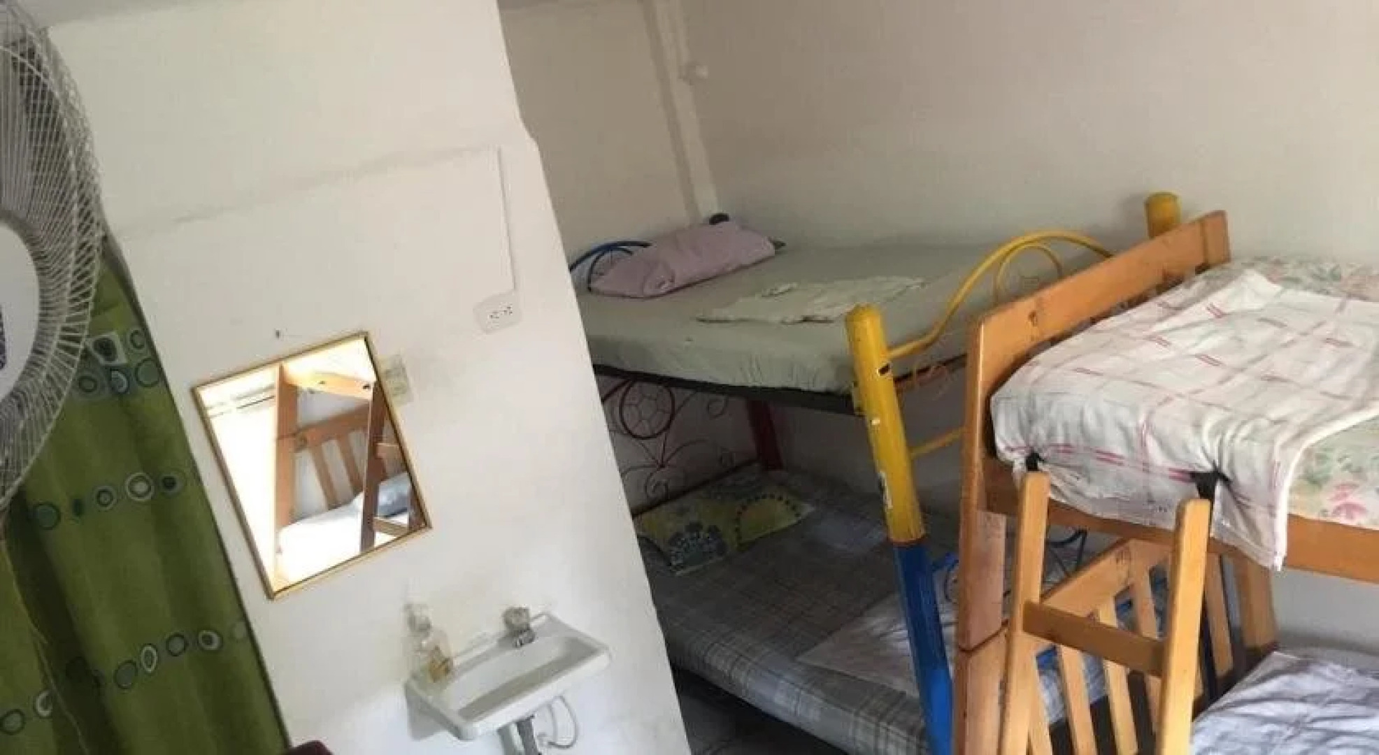 Hostal Casa Amarilla - Hostel