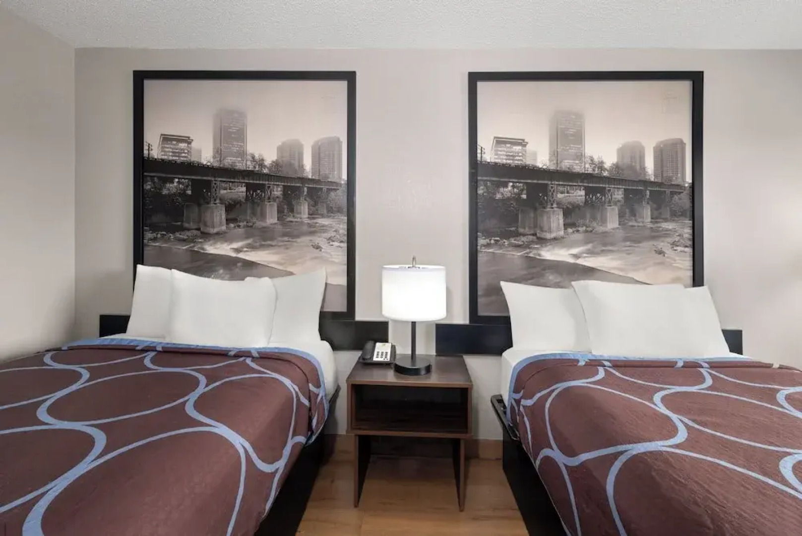 Super 8 by Wyndham Farmville