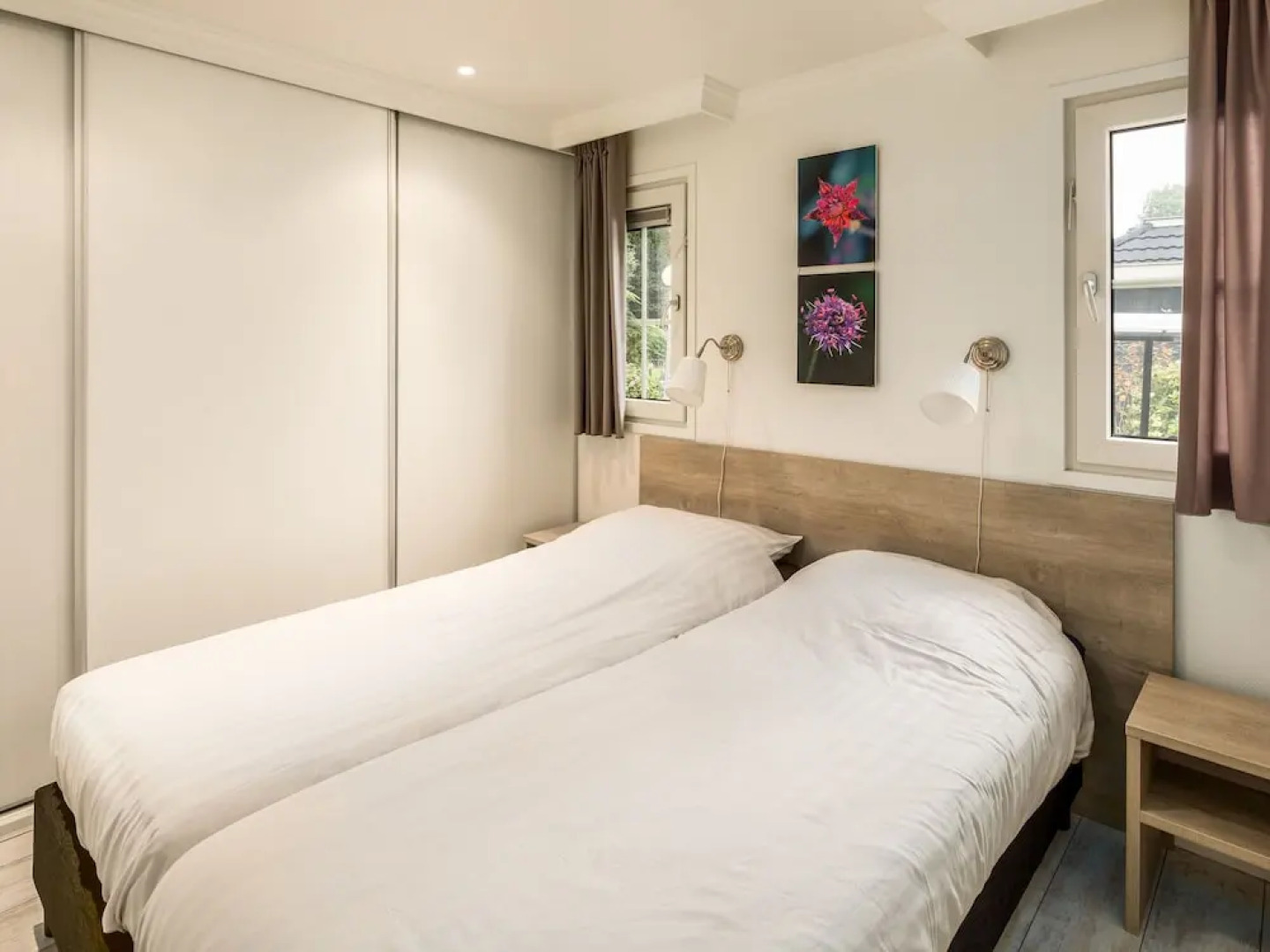 Detached Chalet With Dishwasher, in a Nature Reserve