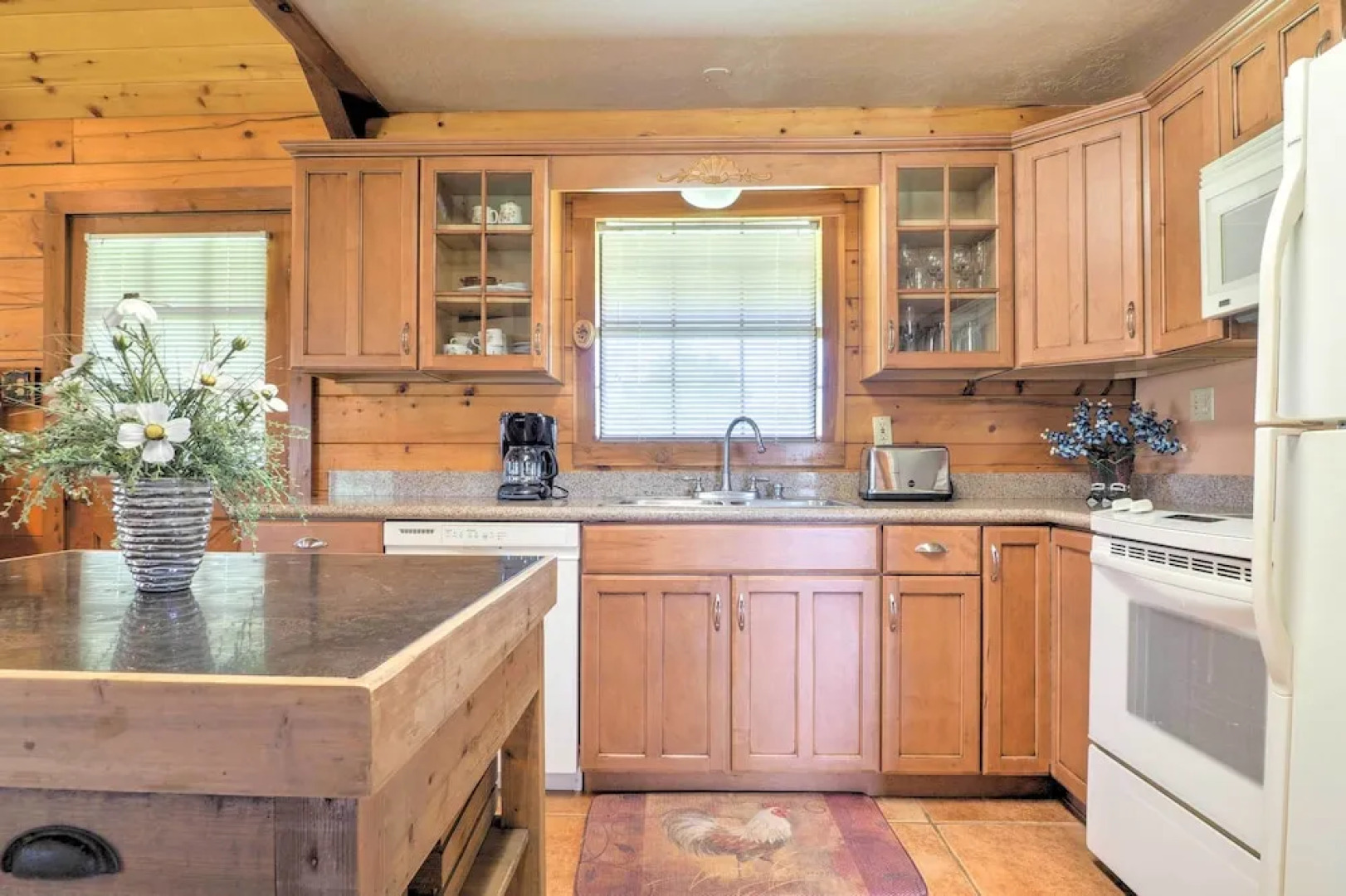 On Farm: Rustic Carmine Log Cabin w/ Porch!