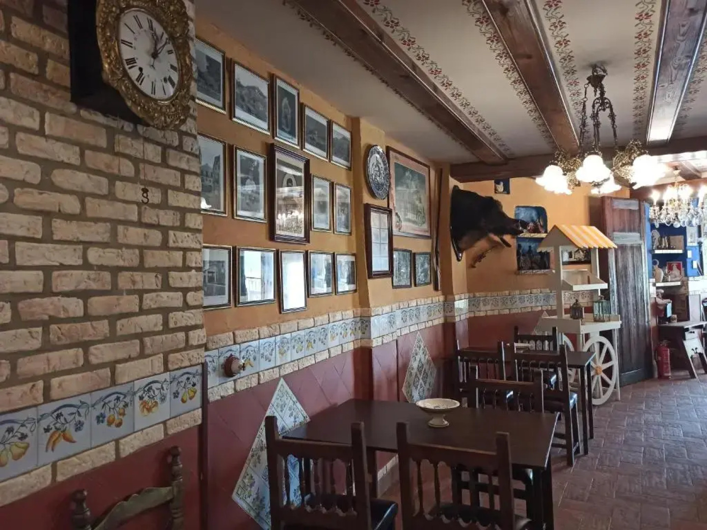 A la Sombra de la Torre