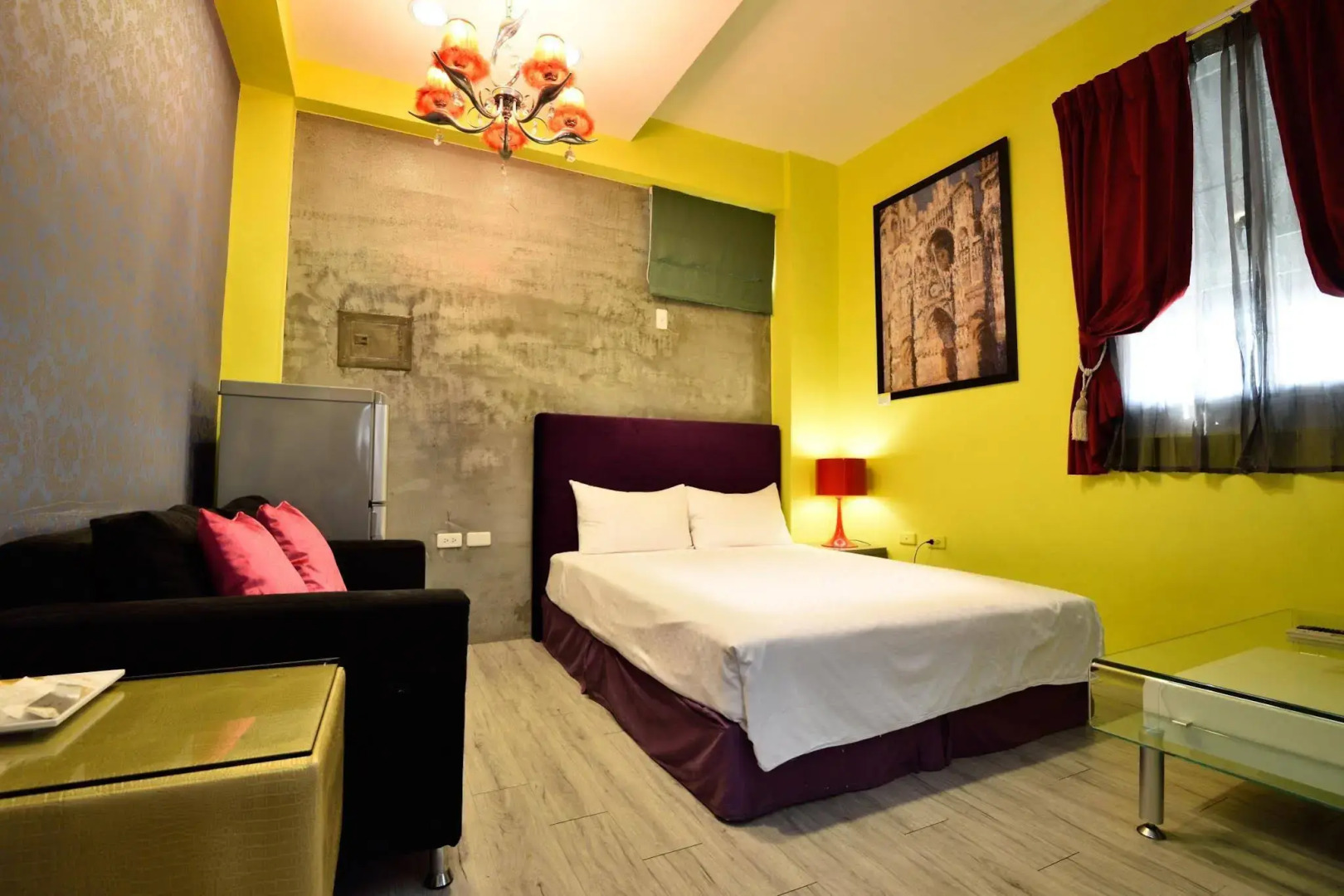 1967 City Central Hotel