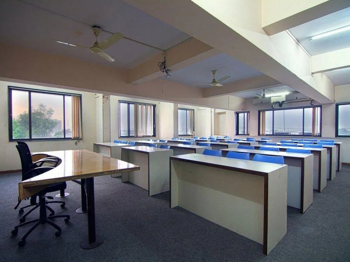 FabHotel Satish Executive Hinjewadi