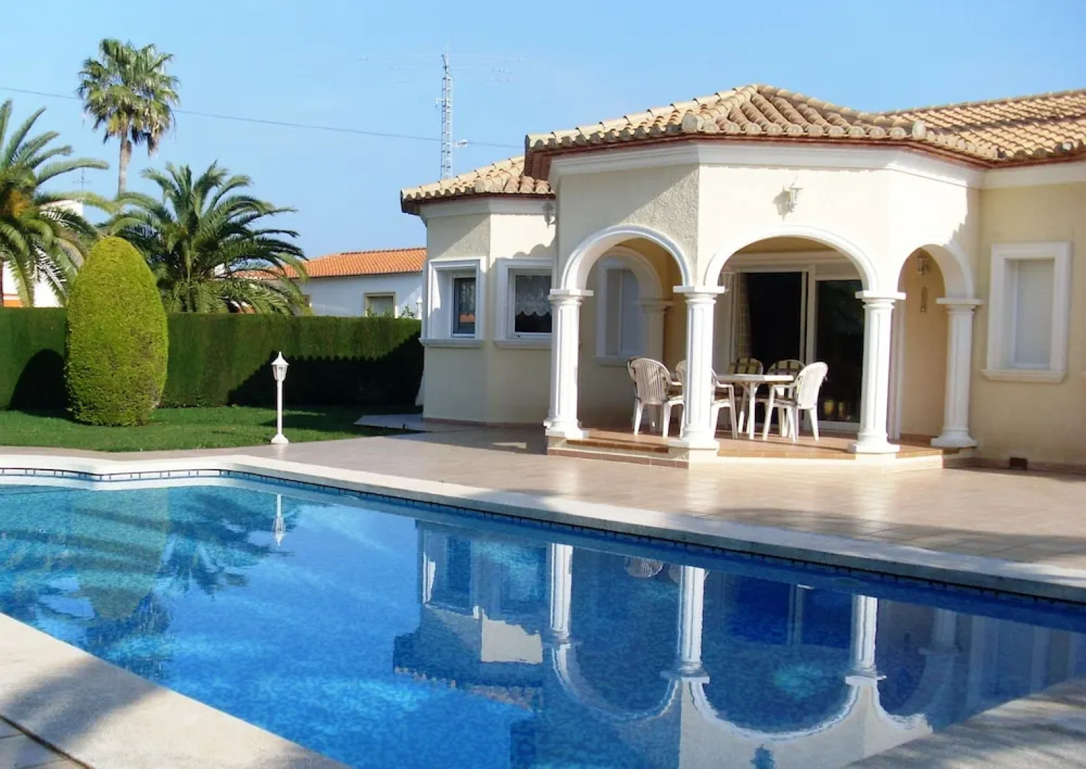 025 Villa California