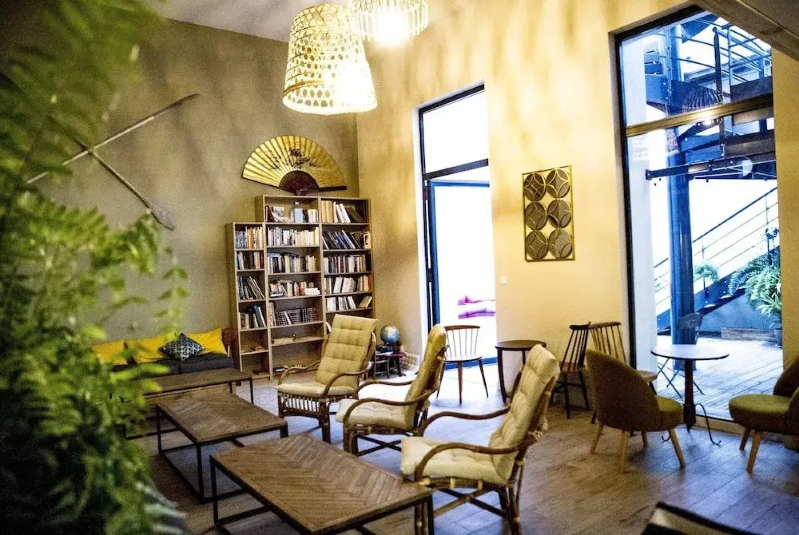 Georges Hostel & Café