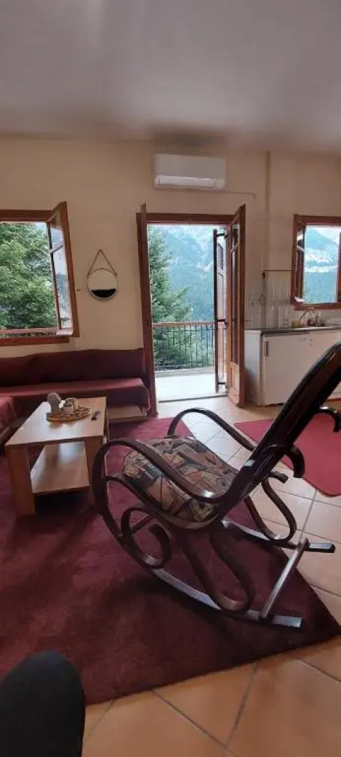 4 Seasons Tzoumerka Life