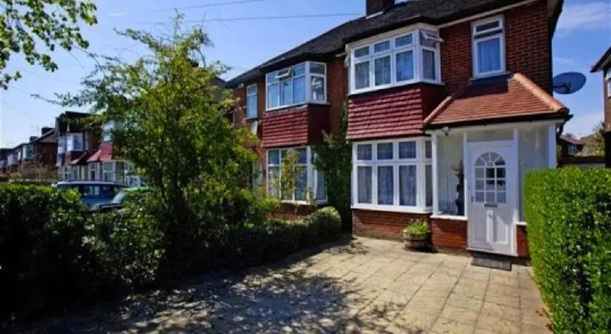 Three-Bedroom House on The Vale