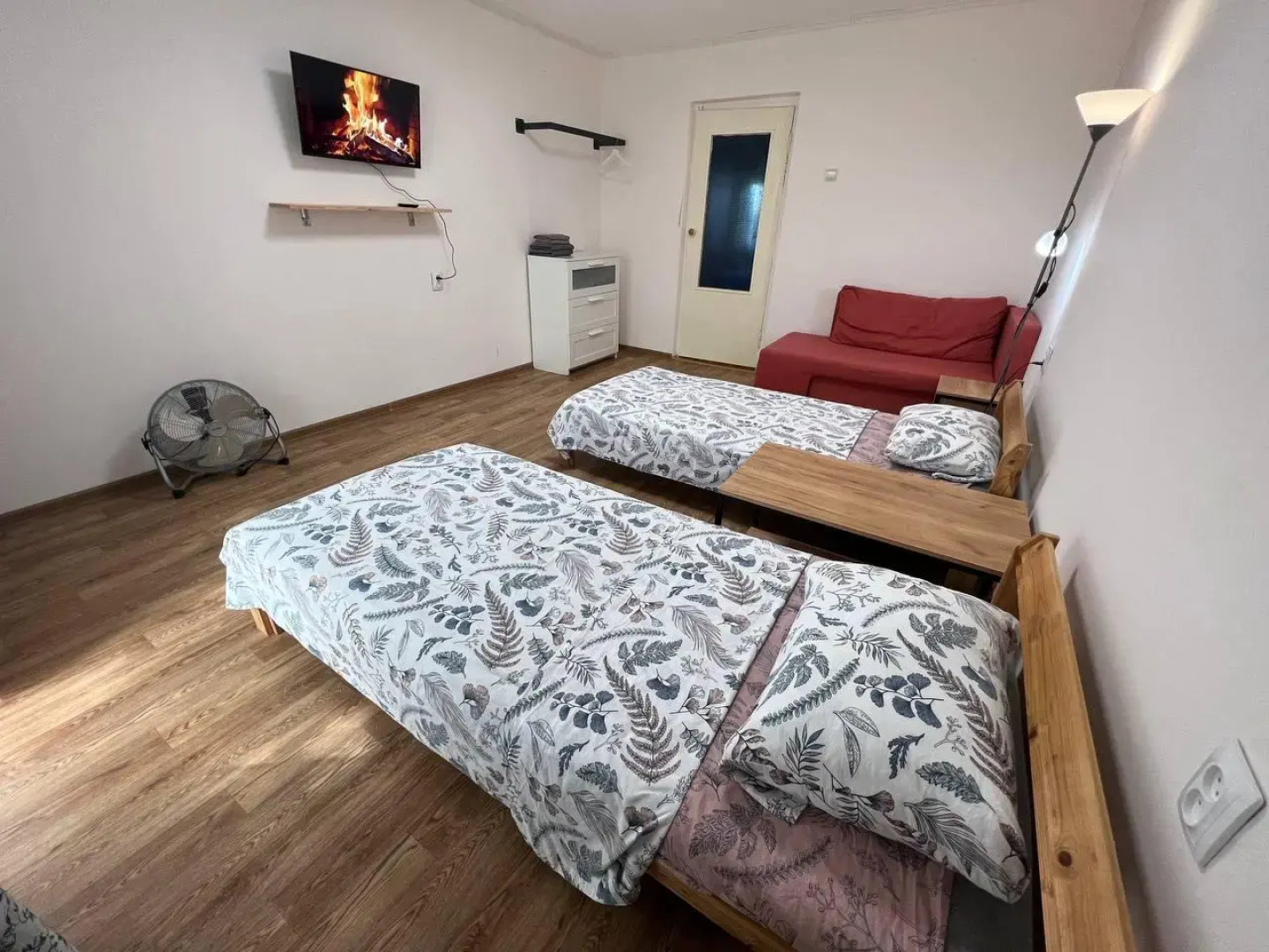 Апартаменты на улице Паровозников 32