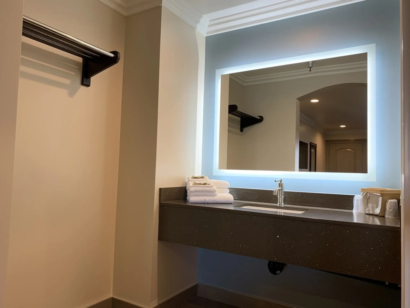 Industry Inn & Suites