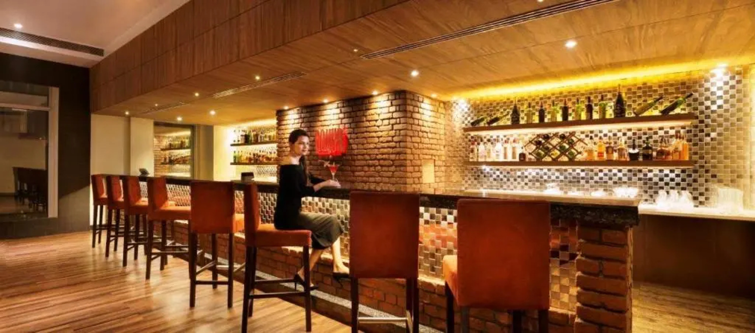 NIRVANA Luxury Hotel l Ludhiana