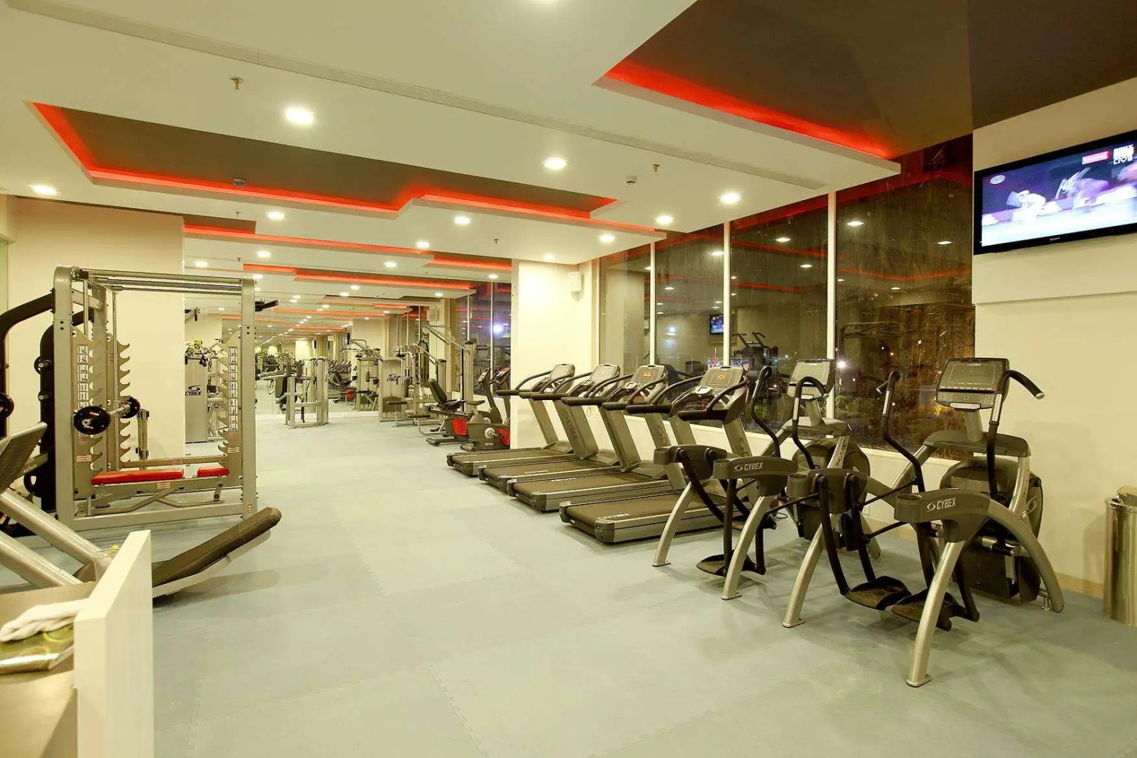 Express Inn The Business Luxury Hotel