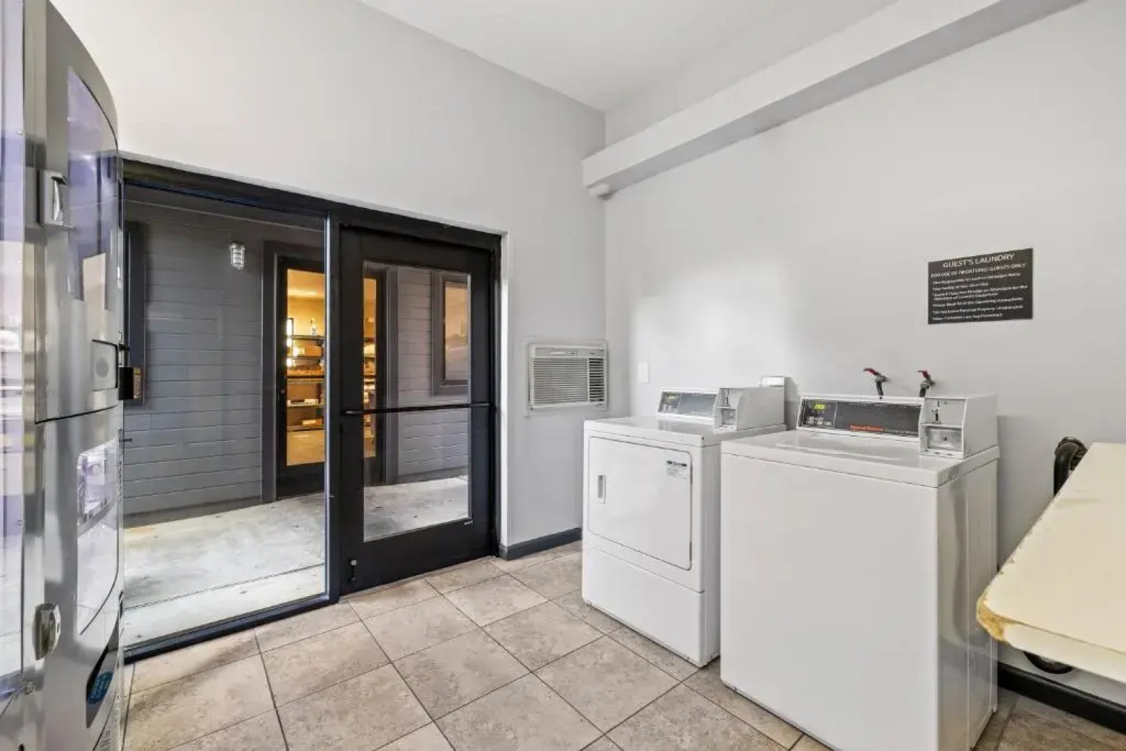 Super 8 San Bruno /SF Intl Arpt West