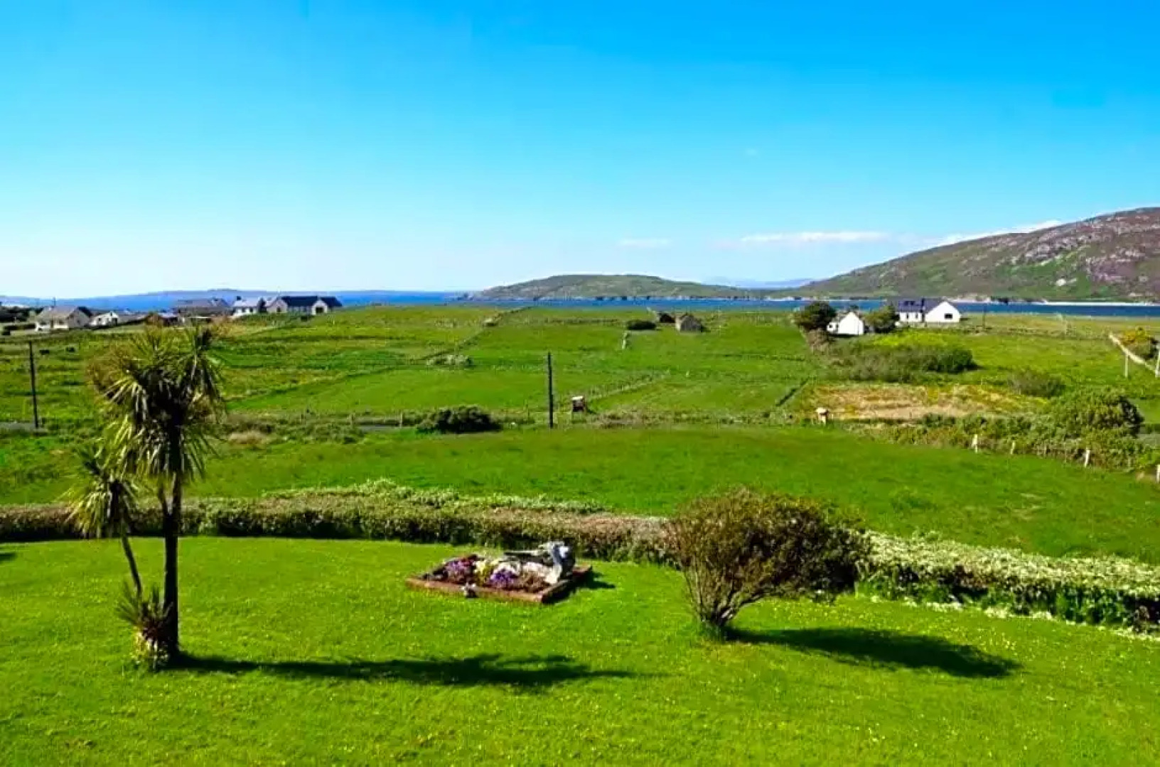 DeCourceys Hazelbrook Farmhouse BB