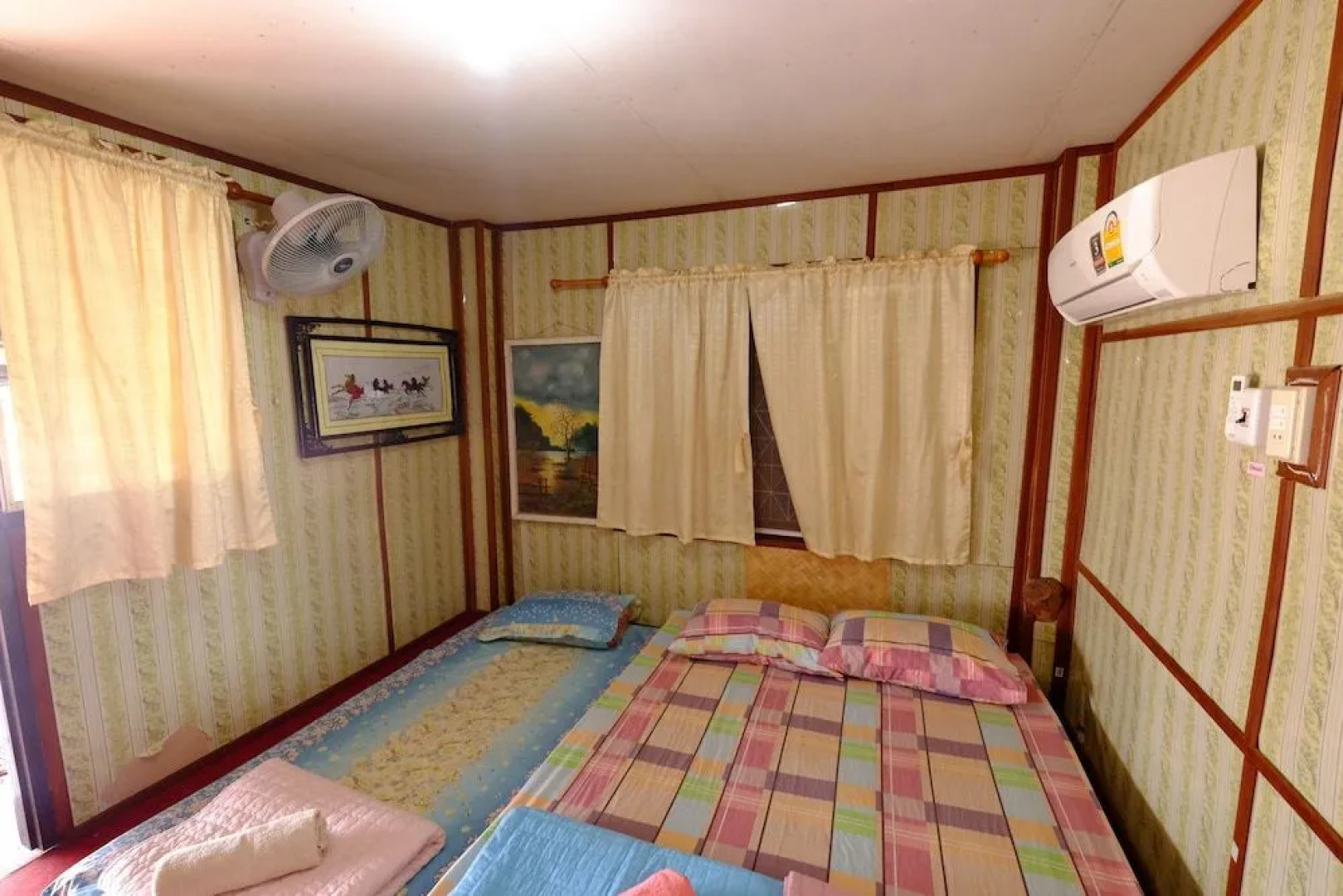 Baanpakrimklong Sukhamon Homestay & Resort