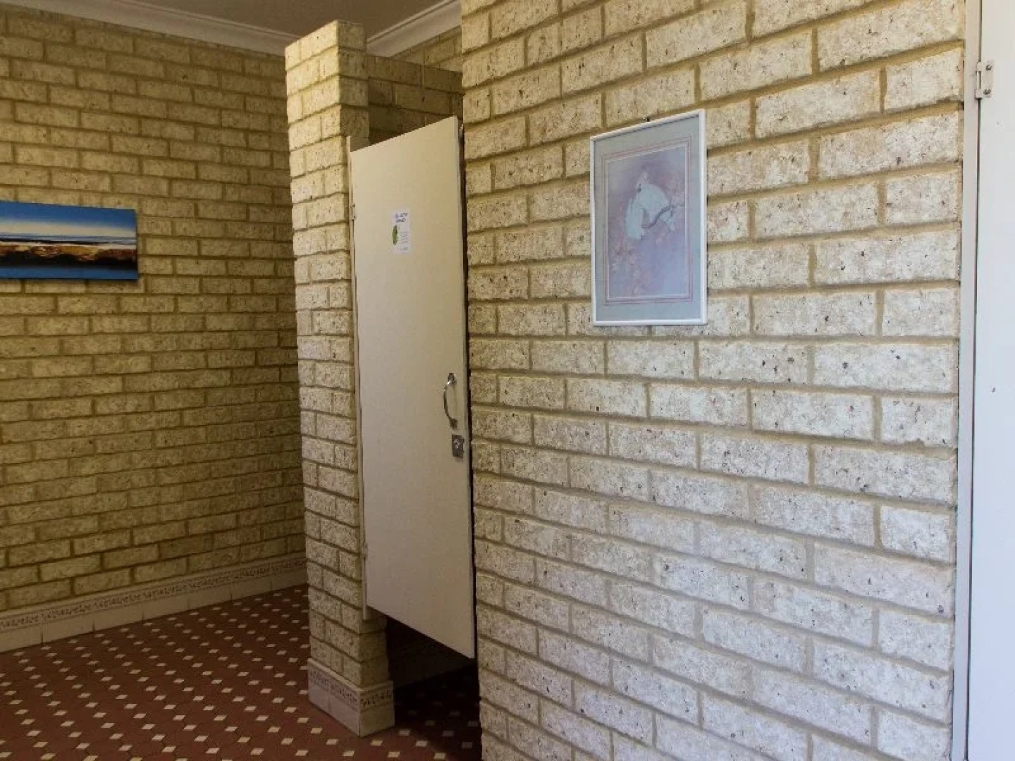 Baywatch Manor Augusta