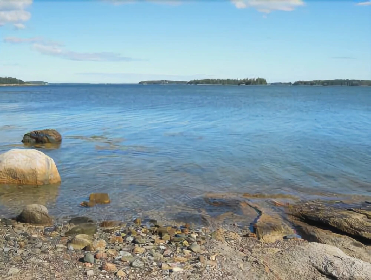 Oak Point Cottage - Three Bedroom Home