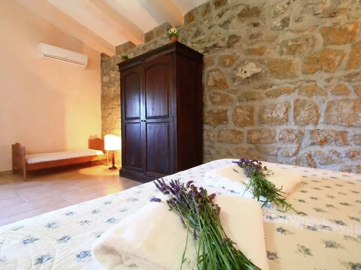 Farmhouse in Montalto Near the Sea