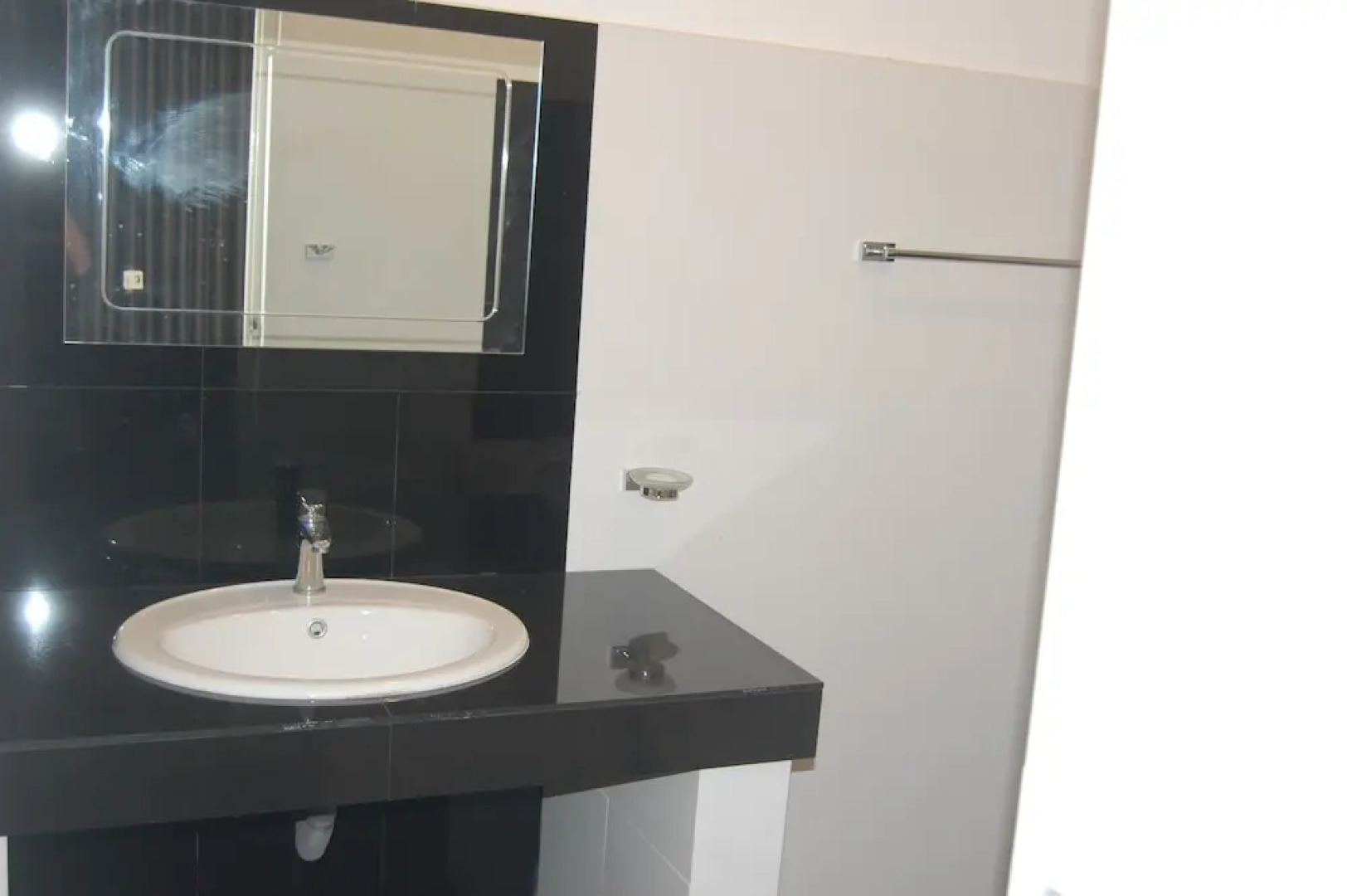 Siloonaa Garden Villa