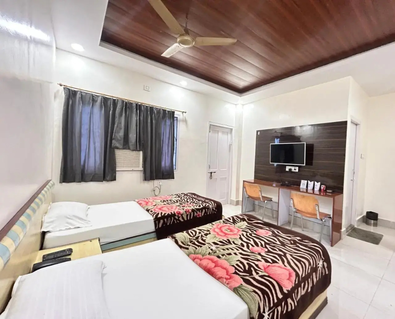 1 BR Guest house in LAL BAZAR, Bankura (D7F2), by GuestHouser
