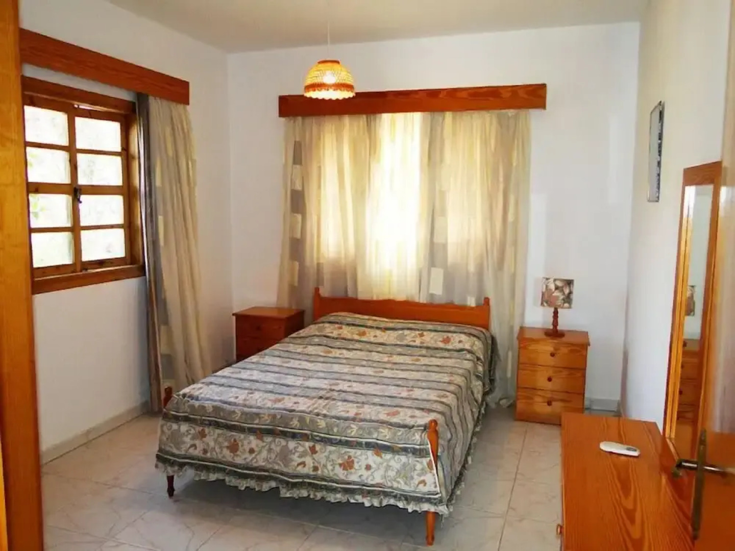 Ampelokipi Holiday Apartments