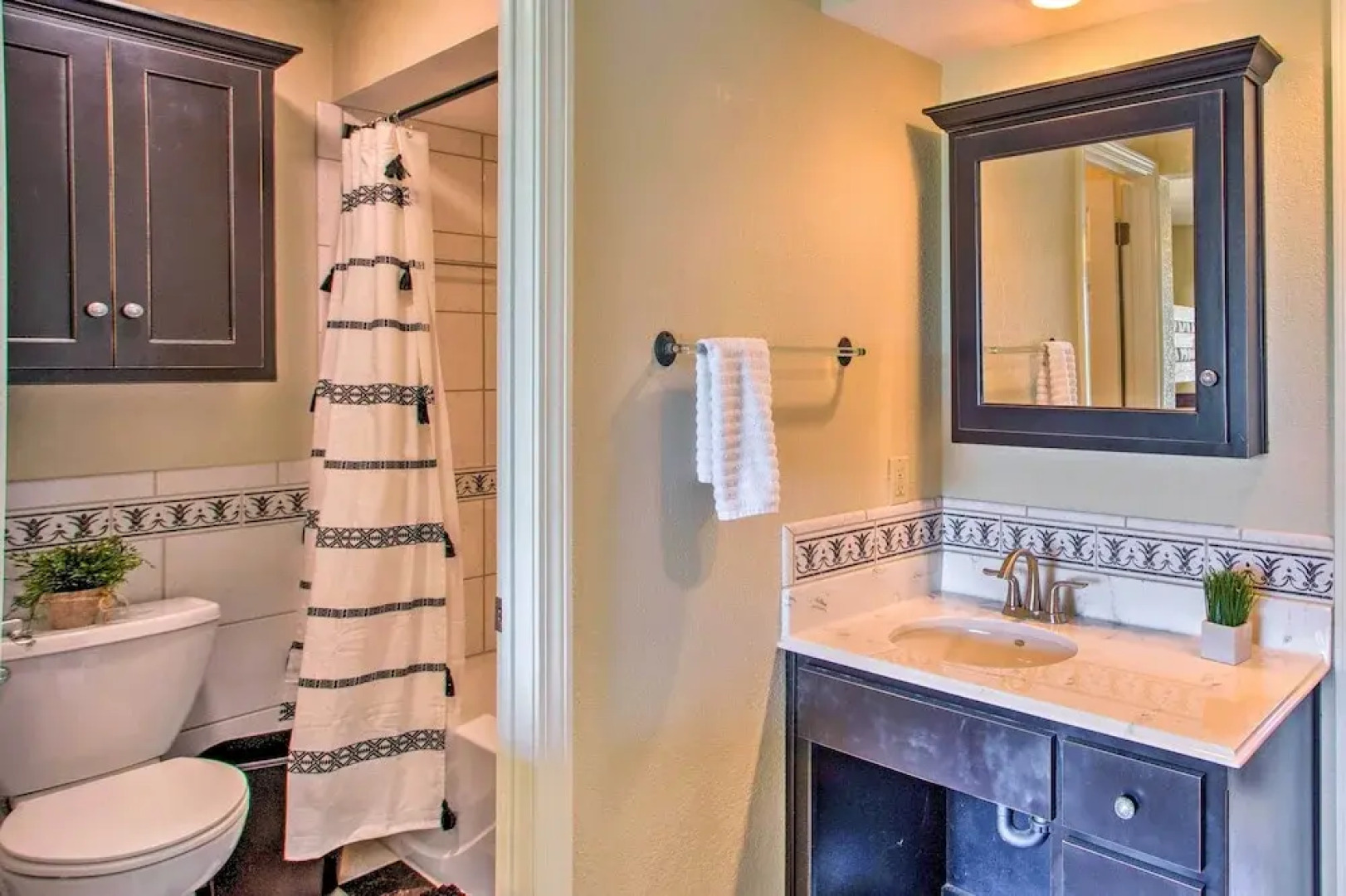 Lake View Tangled at Texoma Home w/ Hot Tub!