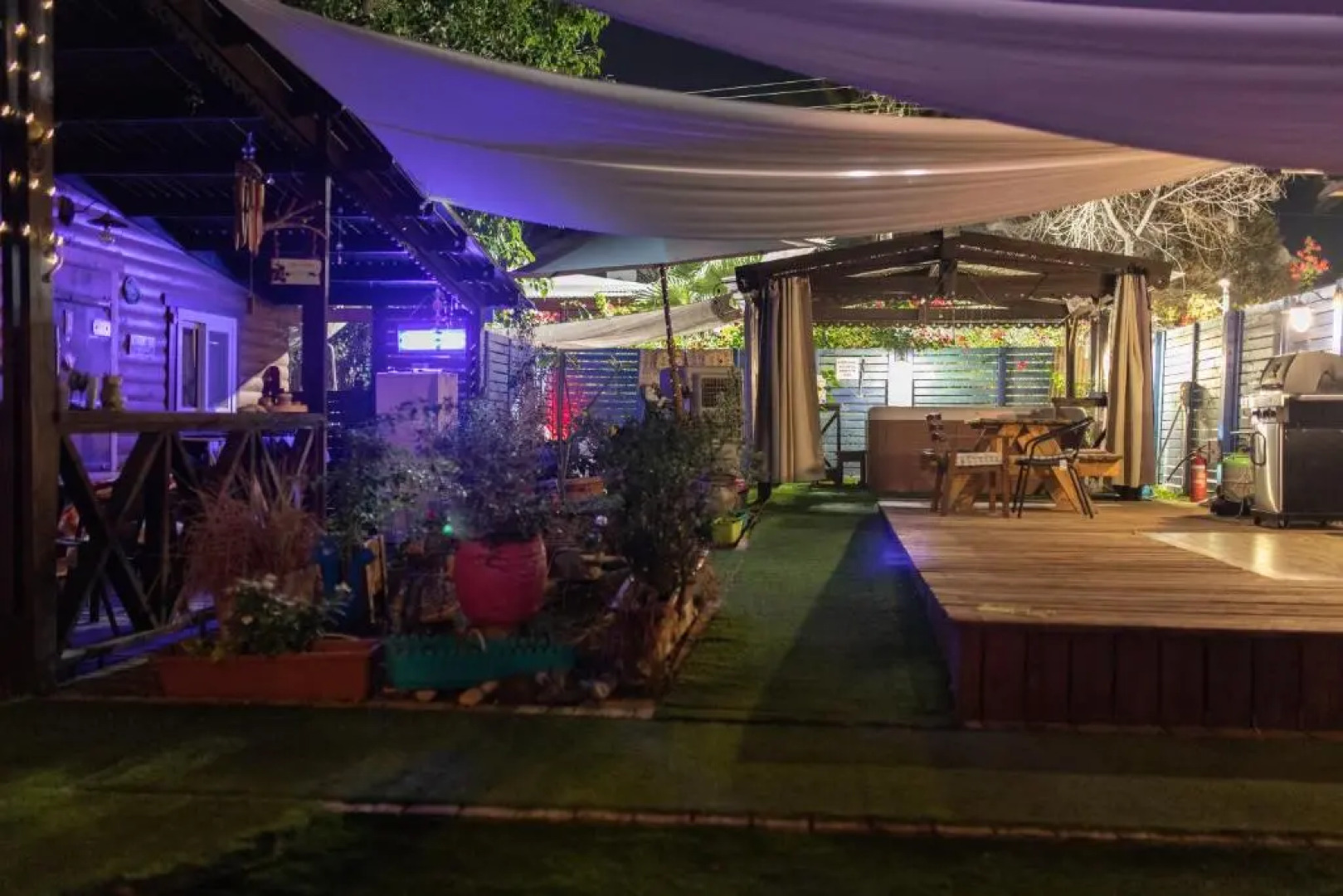 Libi Bamidbar By The Dead Sea