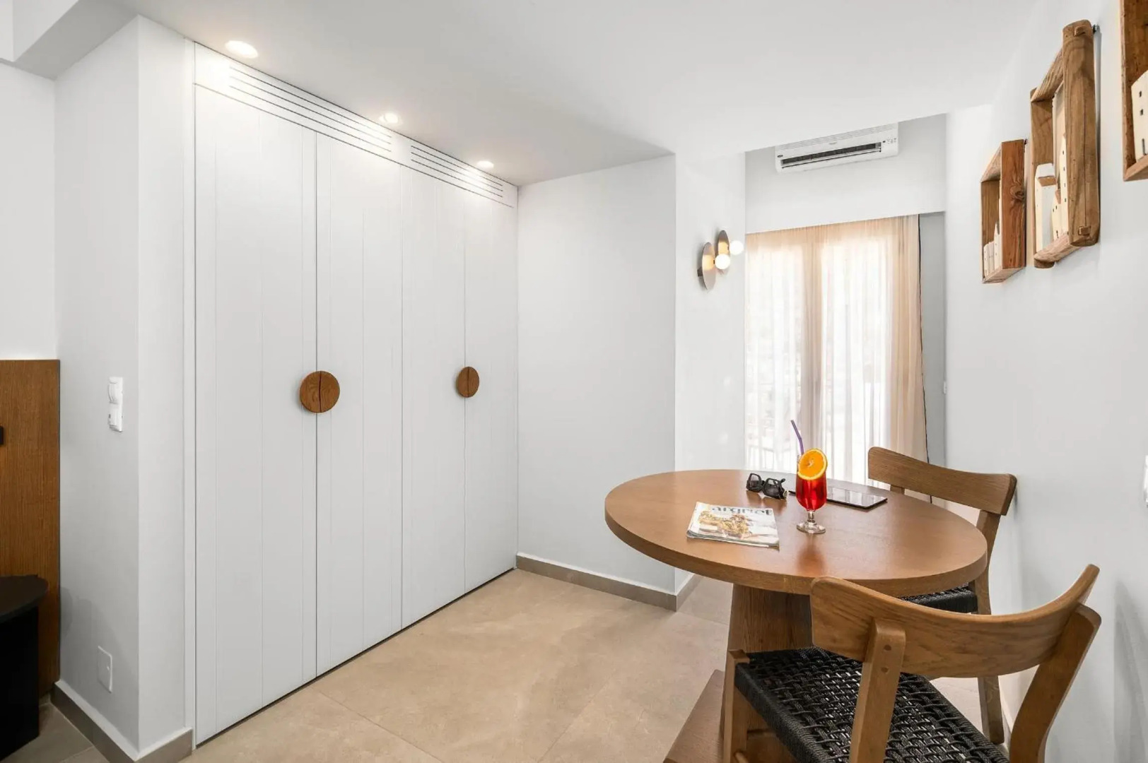 Glaros Hotel Apartment