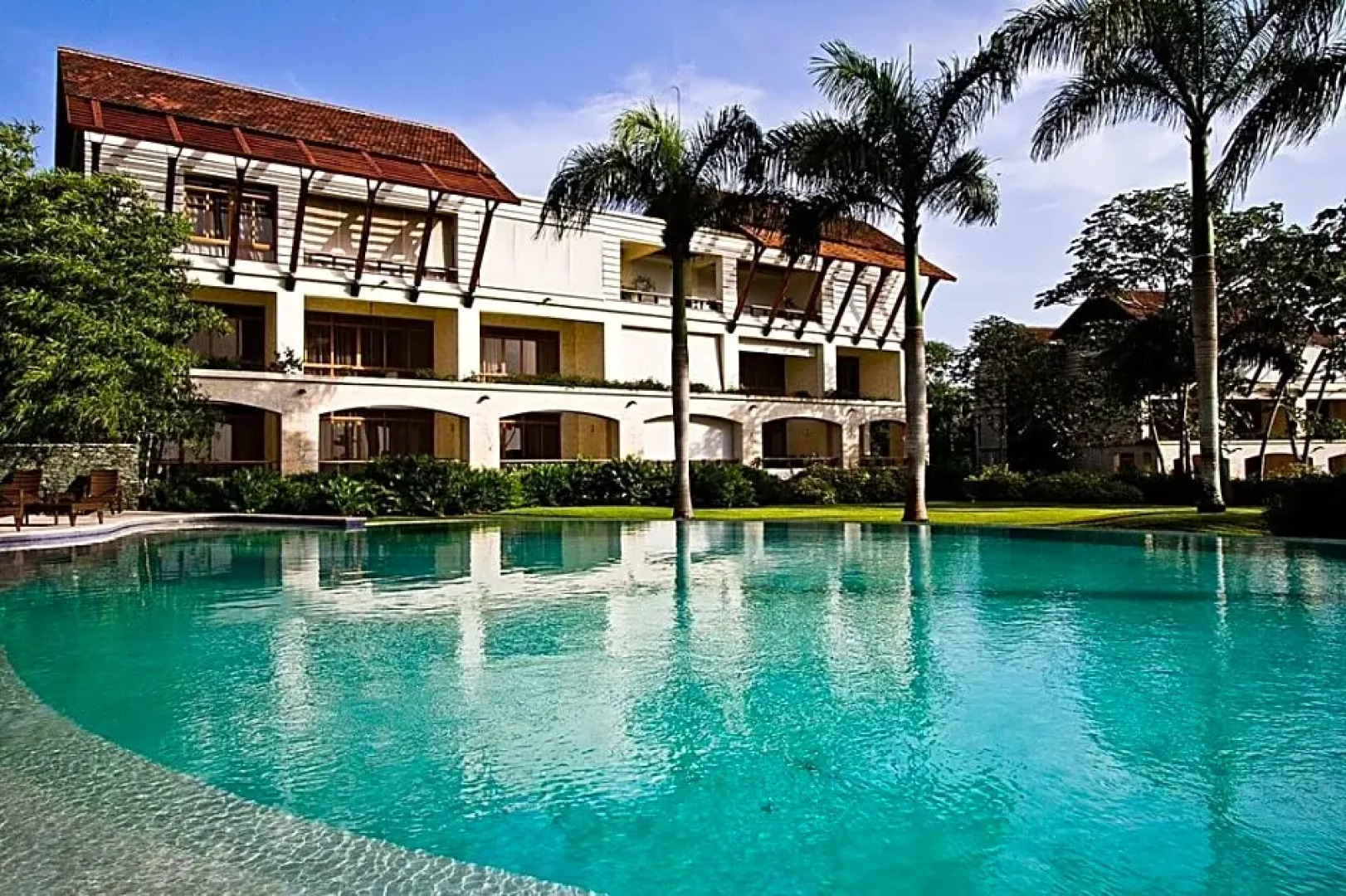 Los Altos Residences