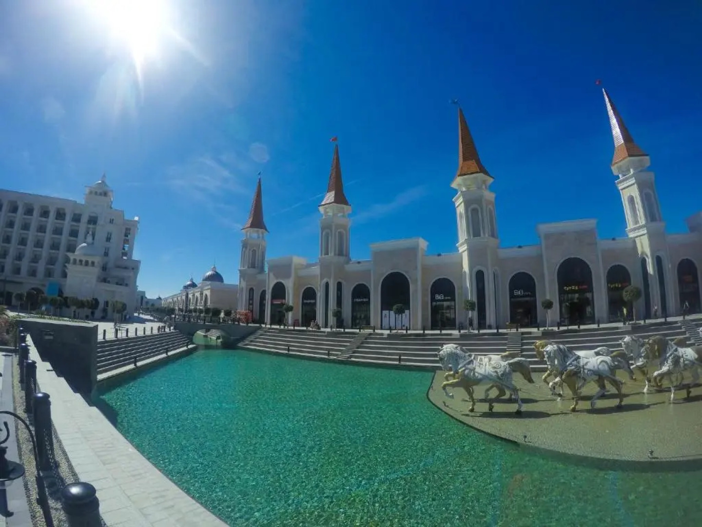 Cozy 2 Bedroom Apartment